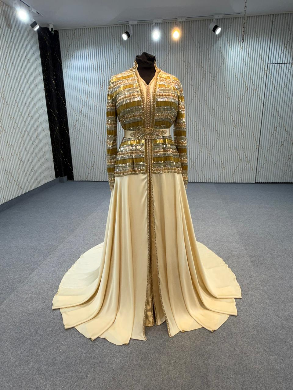 Mraf8924 Dress inspired by Romeo Couture