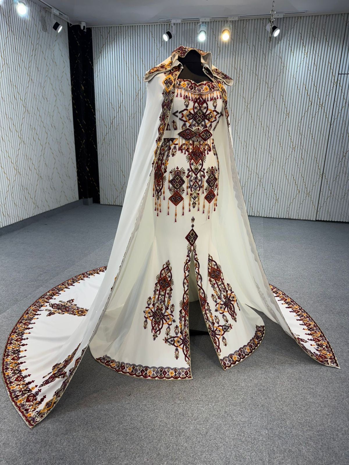 MRAF7034 ROBE KABYLE