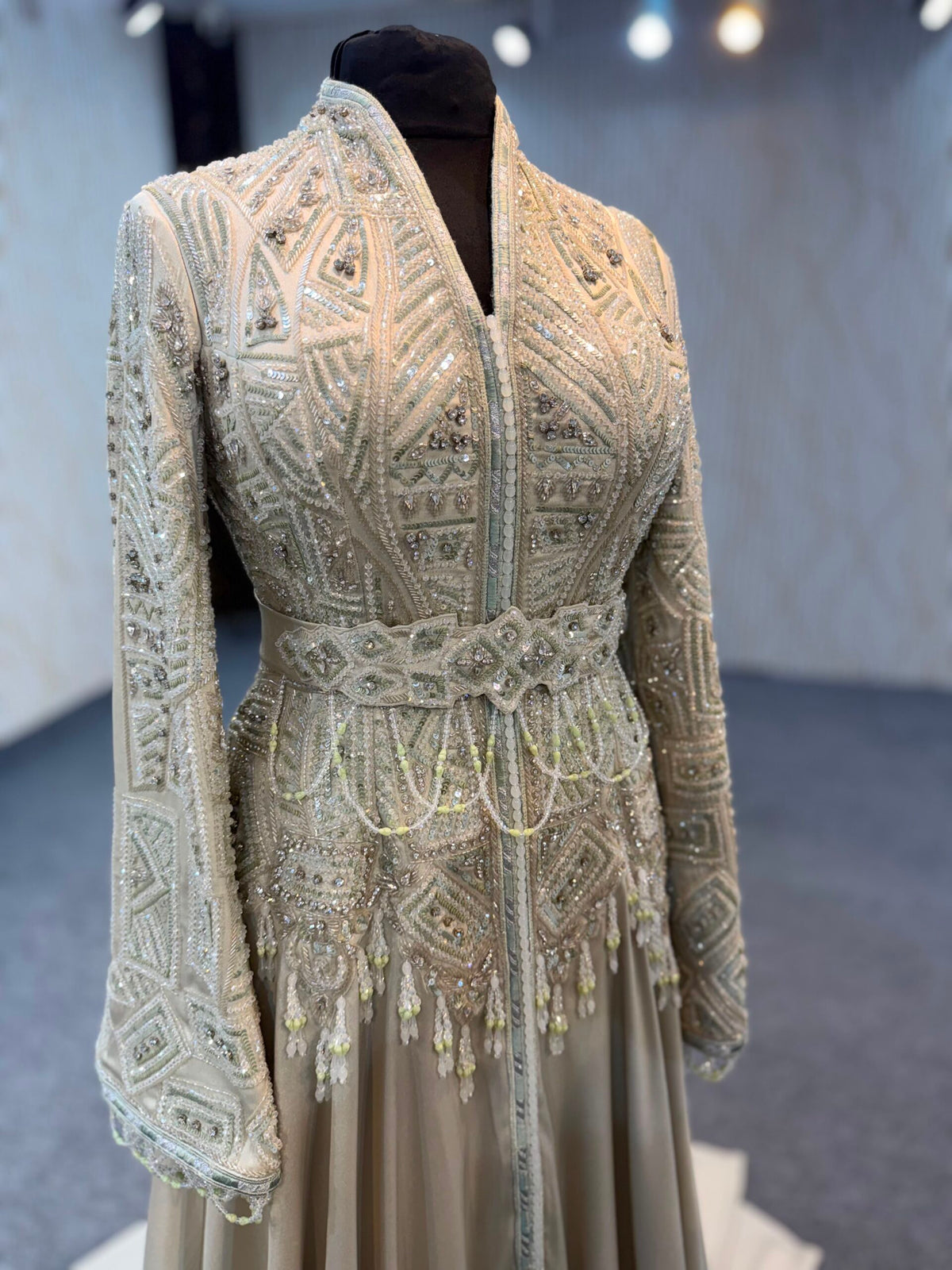 LUXURY COUTURE-MRAA9217
