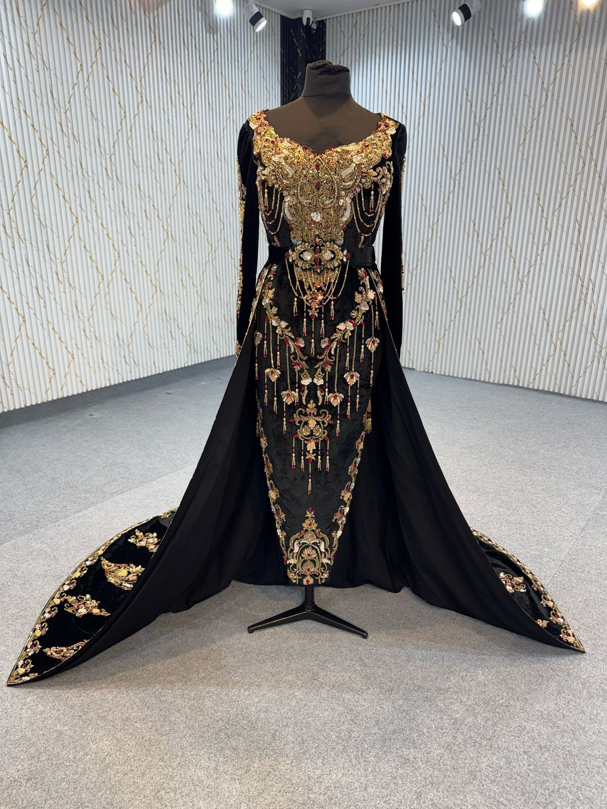 MRAF854 KARAKOU