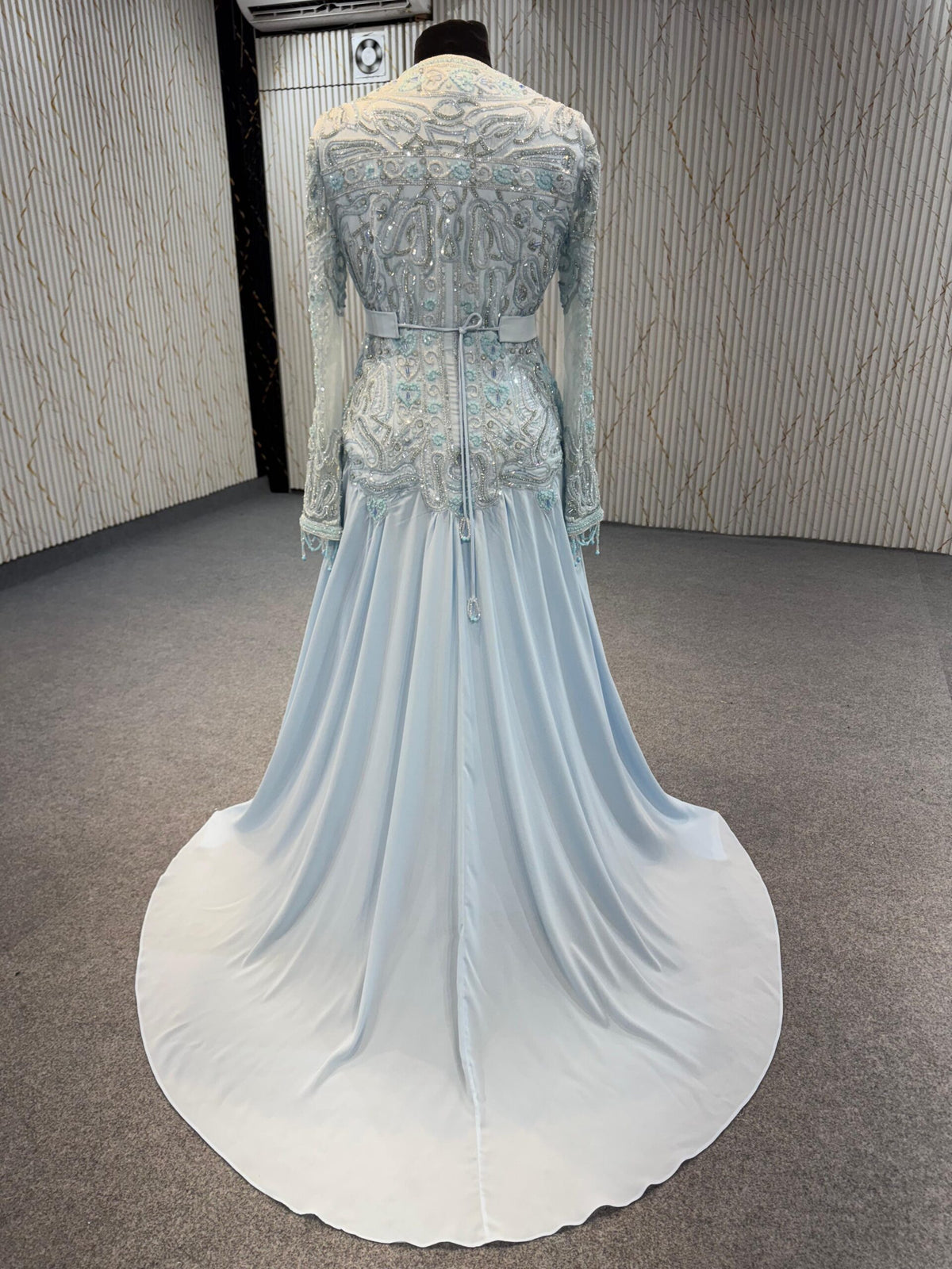 MRAF8926 Dress inspired by Romeo Couture Ref. Number: Price: €